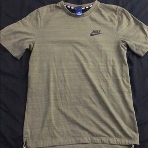 NIKE T